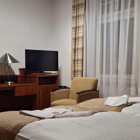Hotel Boizenburger Hof ภายนอก รูปภาพ