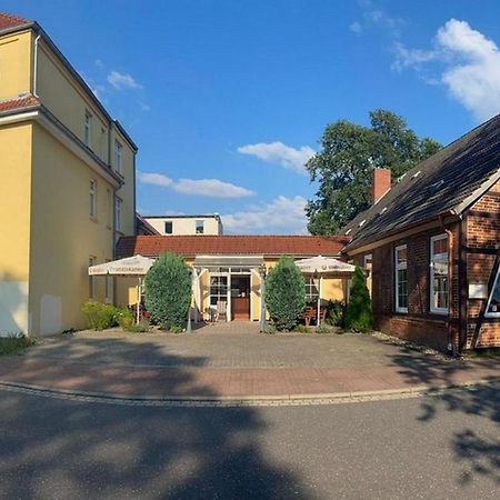 Hotel Boizenburger Hof ภายนอก รูปภาพ