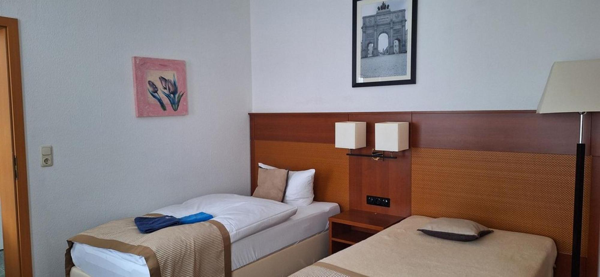 Hotel Boizenburger Hof ภายนอก รูปภาพ