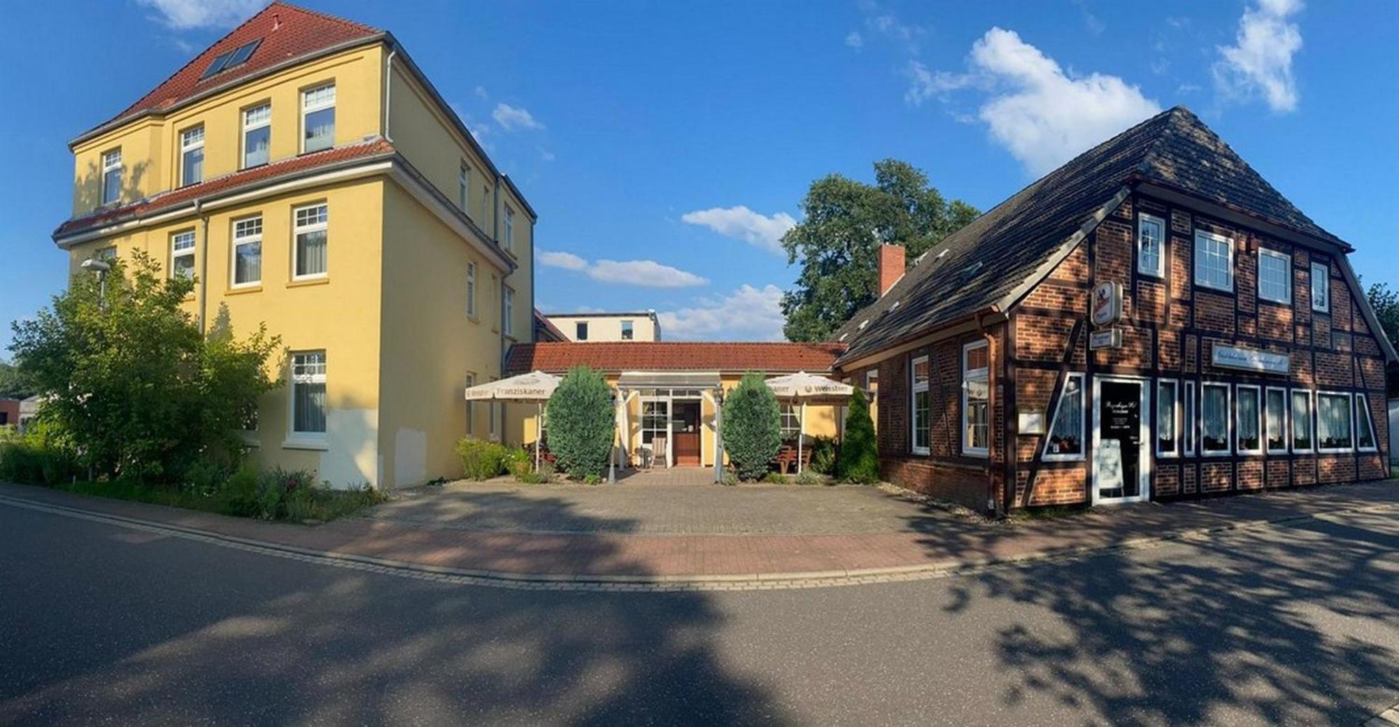 Hotel Boizenburger Hof ภายนอก รูปภาพ